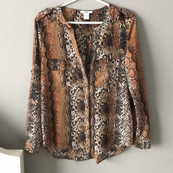 Bar III Tops - Bar III Patterned Button Down EUC